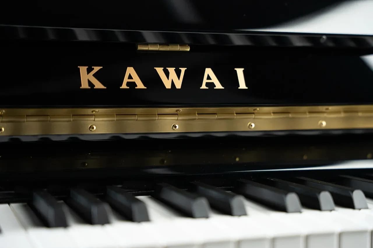 Kawai K-200 Upright Piano